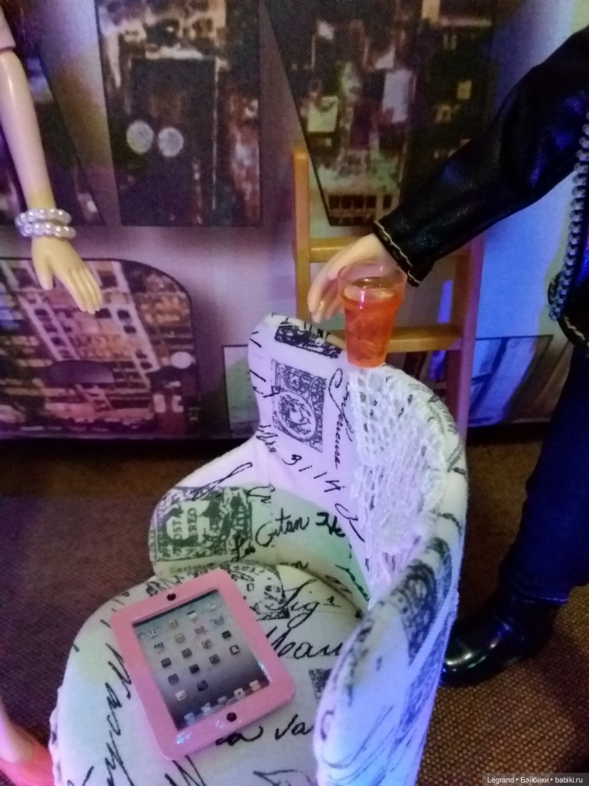 Они сами пишут свои истории: "Это диагноз, что ли?.."