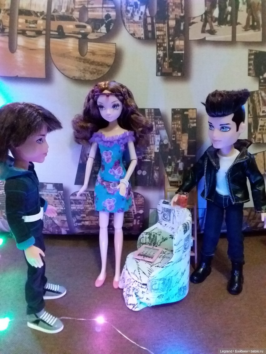 Они сами пишут свои истории: "Это диагноз, что ли?.."