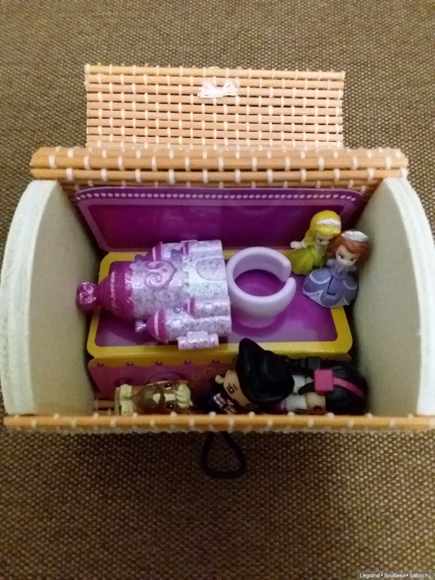 Они сами пишут свои истории: Кресло в комнату Жак-Анжа (фото 6)