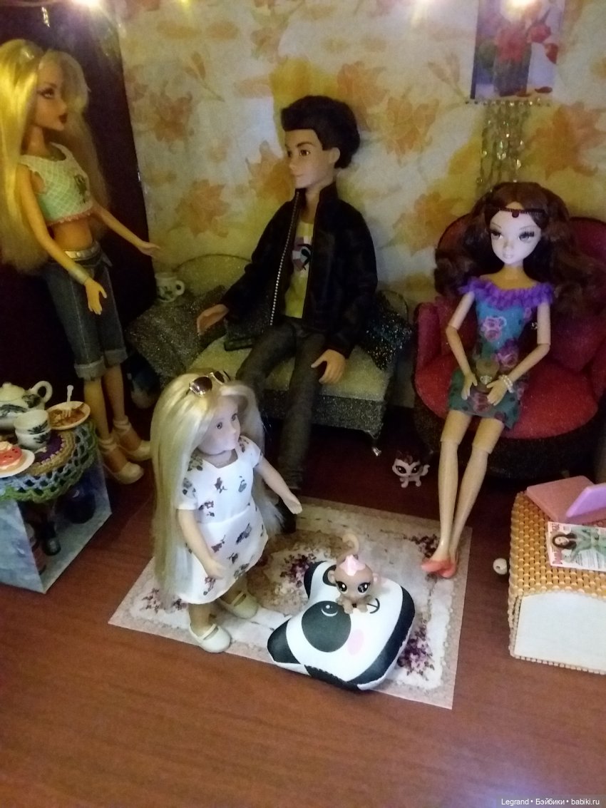 Они сами пишут свои истории: Кресло в комнату Жак-Анжа