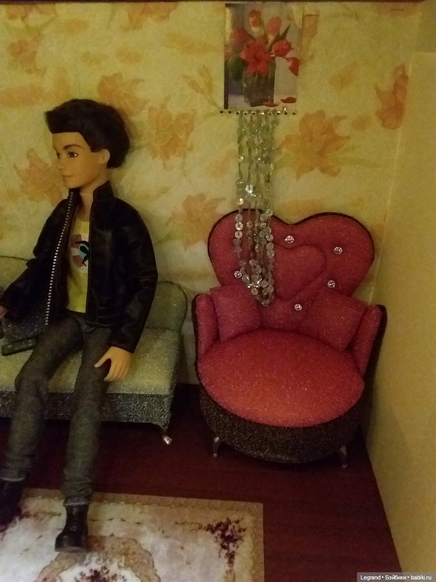 Пайетки в интерьере. Рамочки из пайеток для куклокомнат (фото 3)