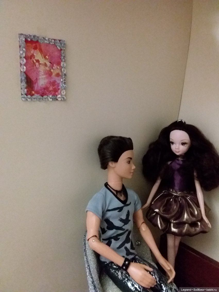 Пайетки в интерьере. Рамочки из пайеток для куклокомнат