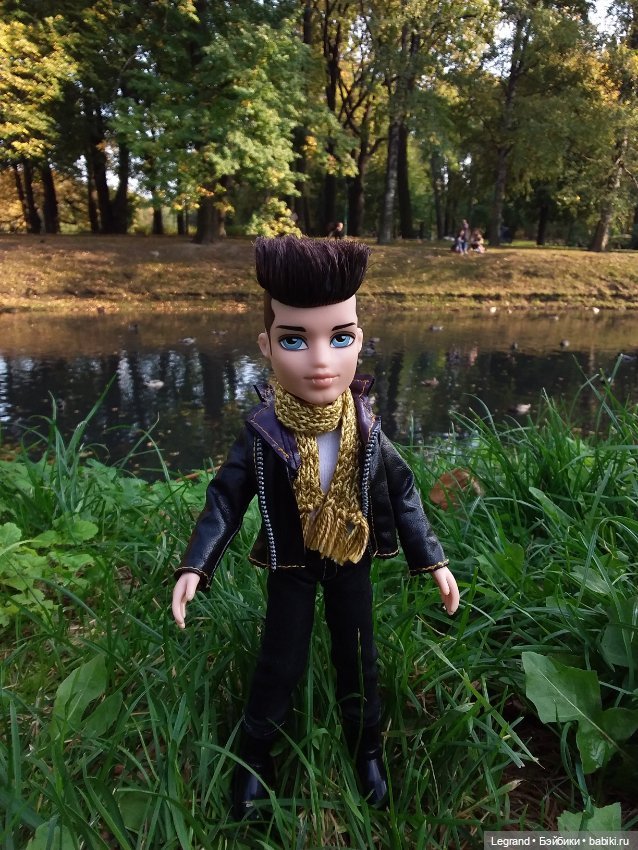 Прогулки по Петербургу с куклами и без