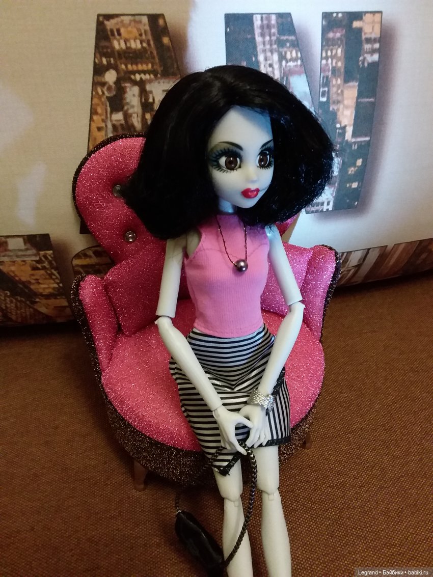 Девочки от WowWee (линейка Once Upon A Zombie) (фото 4)