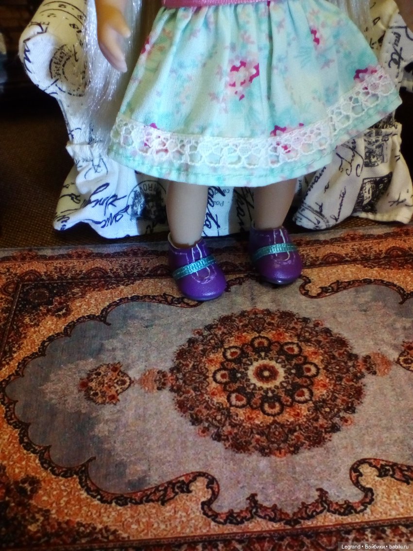 Они сами пишут свои истории: Элли и Кира (Lori)