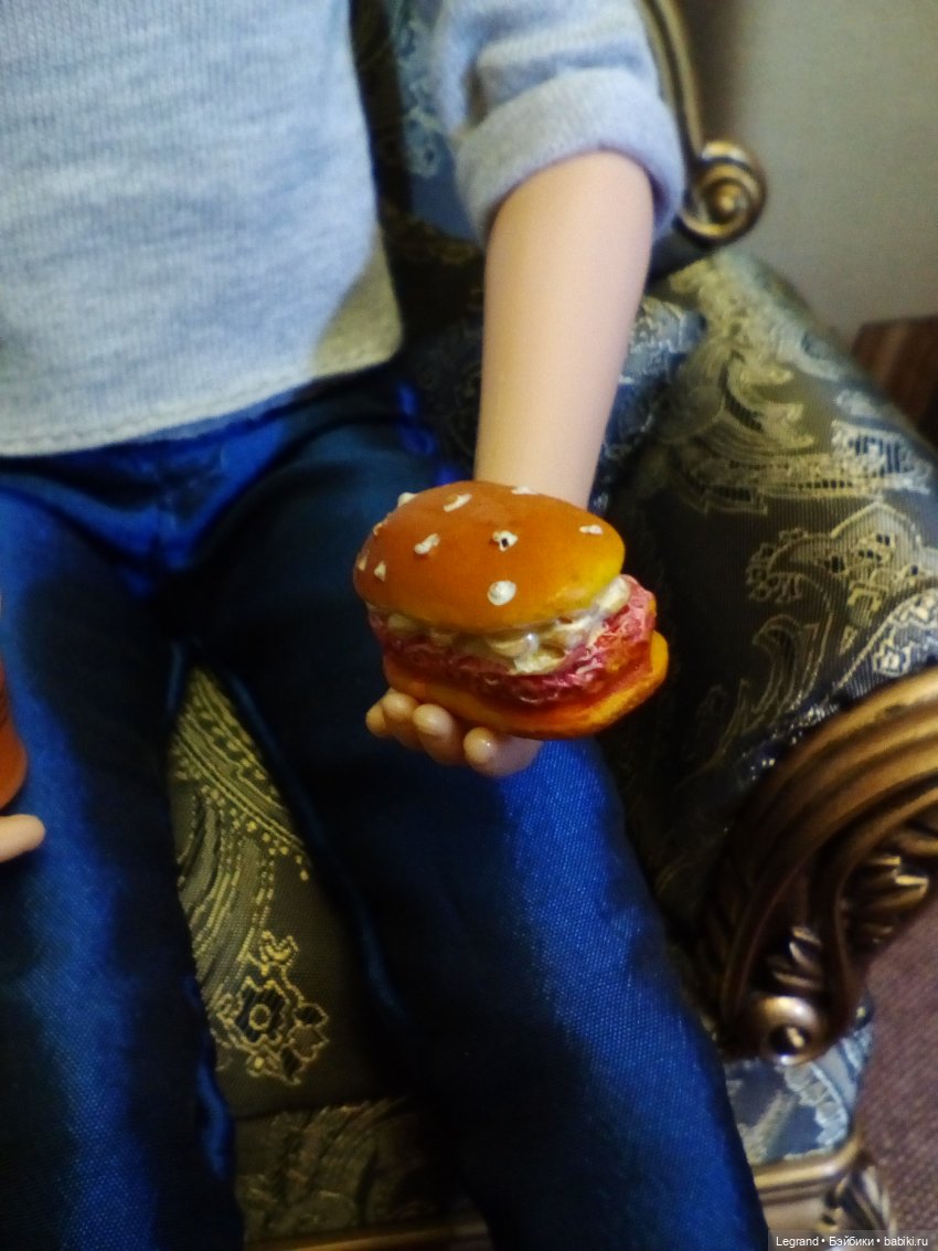 Уилл за ужином (Мокси Тинз)