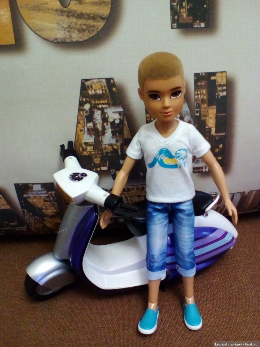 Амбруаз, Тьерри и скутер — Куклы Bratz (Братц) и Moxie Girlz: MGA (фото 5)