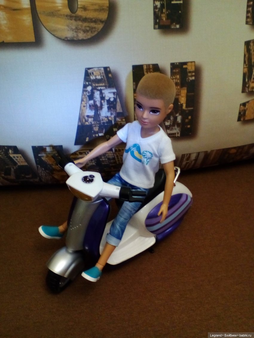 Амбруаз, Тьерри и скутер — Куклы Bratz (Братц) и Moxie Girlz: MGA (фото 2)