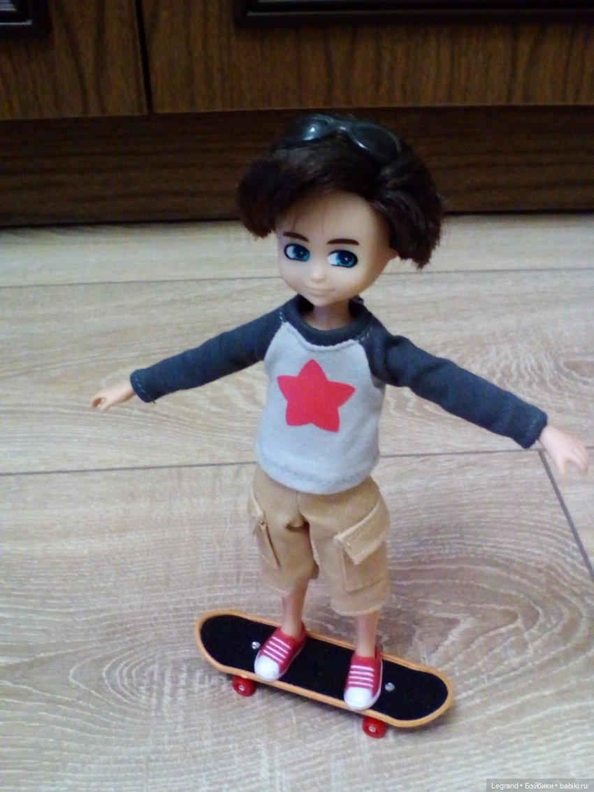 Амбруаз, Тьерри и скутер — Куклы Bratz (Братц) и Moxie Girlz: MGA