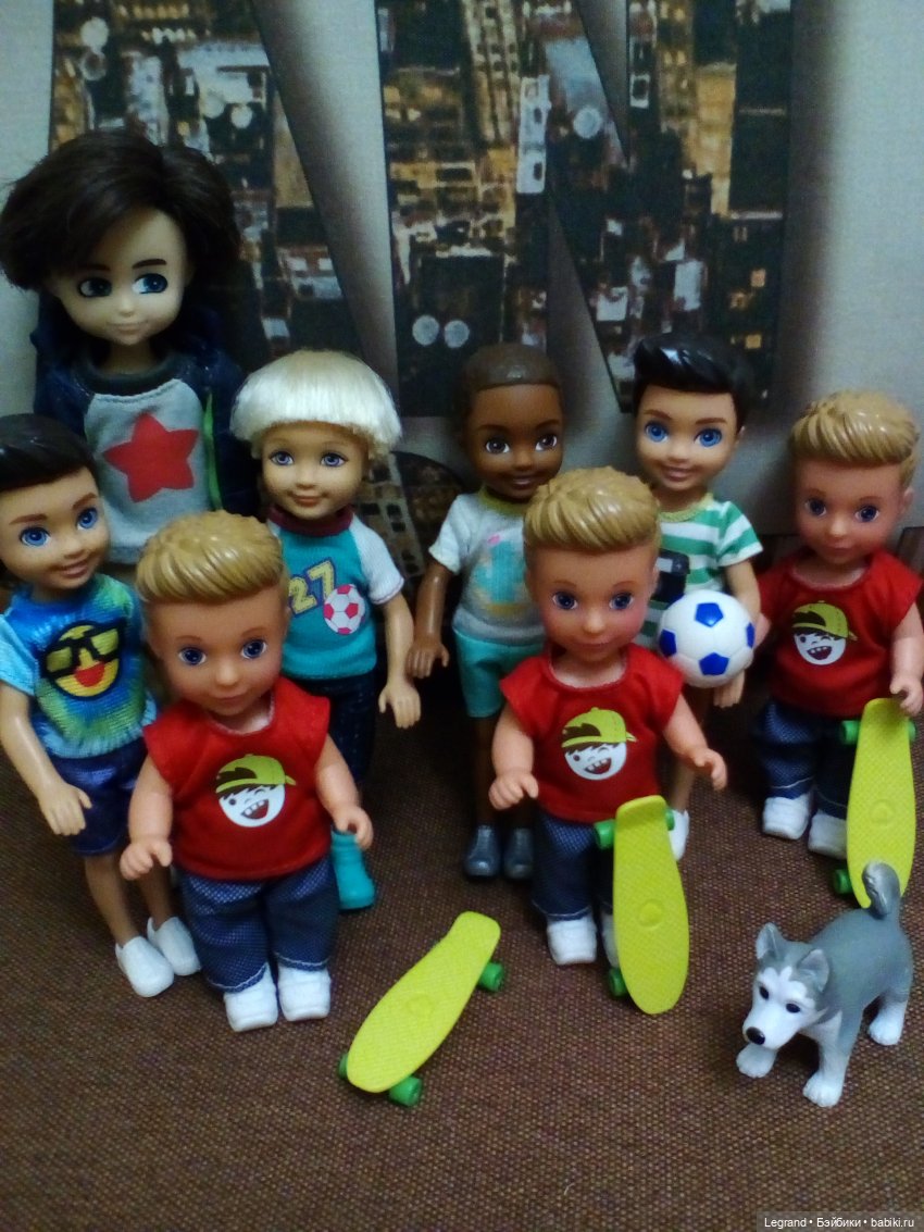 Только мальчики. Мелкоформат