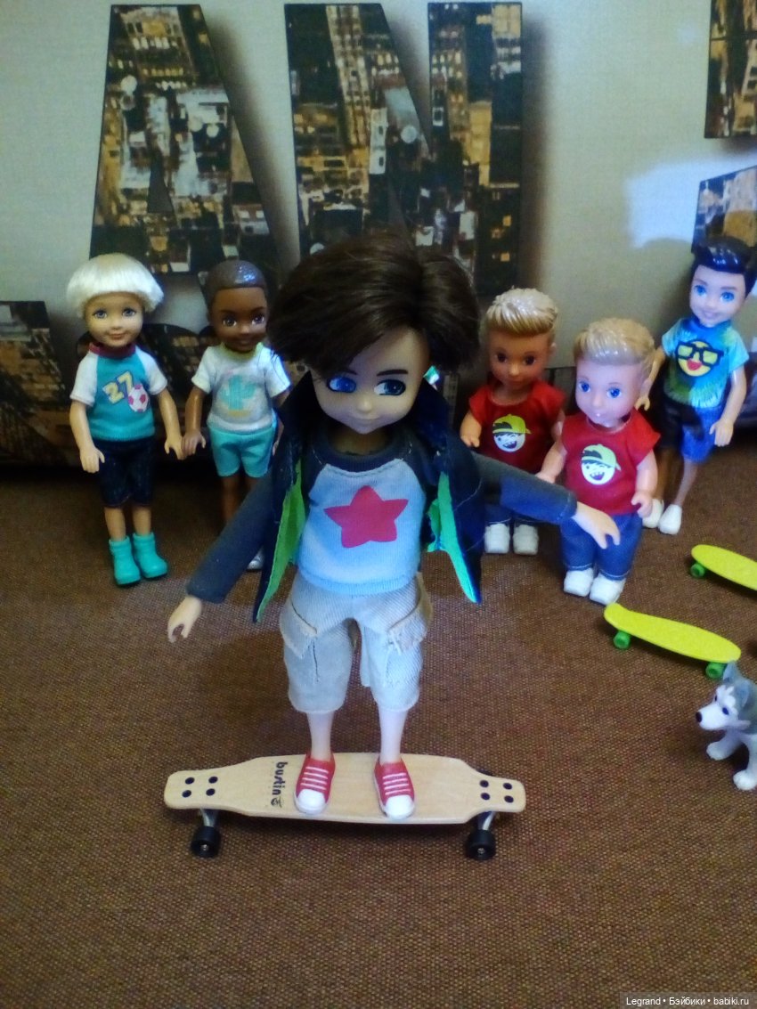 Только мальчики. Мелкоформат