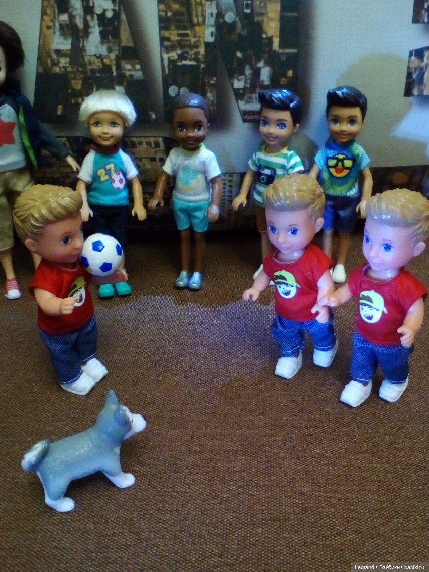 Только мальчики. Мелкоформат