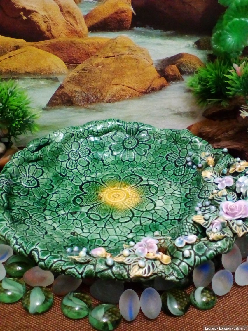 Оливье Ламбер и другие ребята на побережье