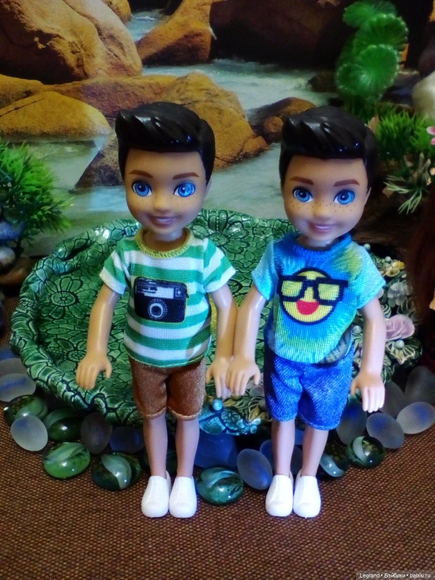 Оливье Ламбер и другие ребята на побережье