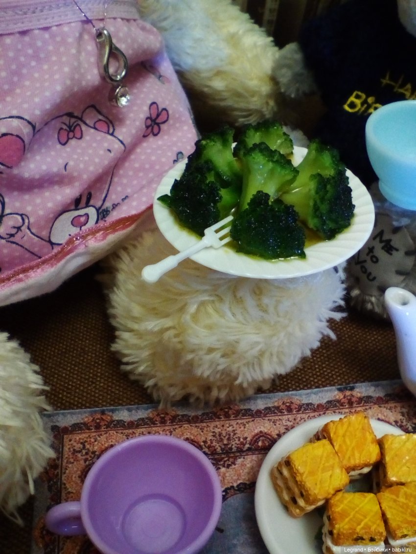 Гри и Пембе за вечерним чаем (фото 7)