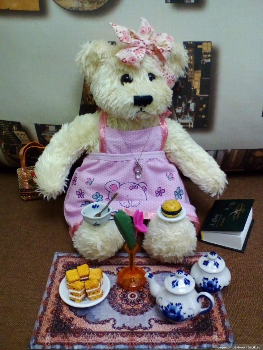 Пембе: "Я пришёл к тебе с приветом..." | Бэйбики Пембе: "Я пришёл к тебе с приветом..."