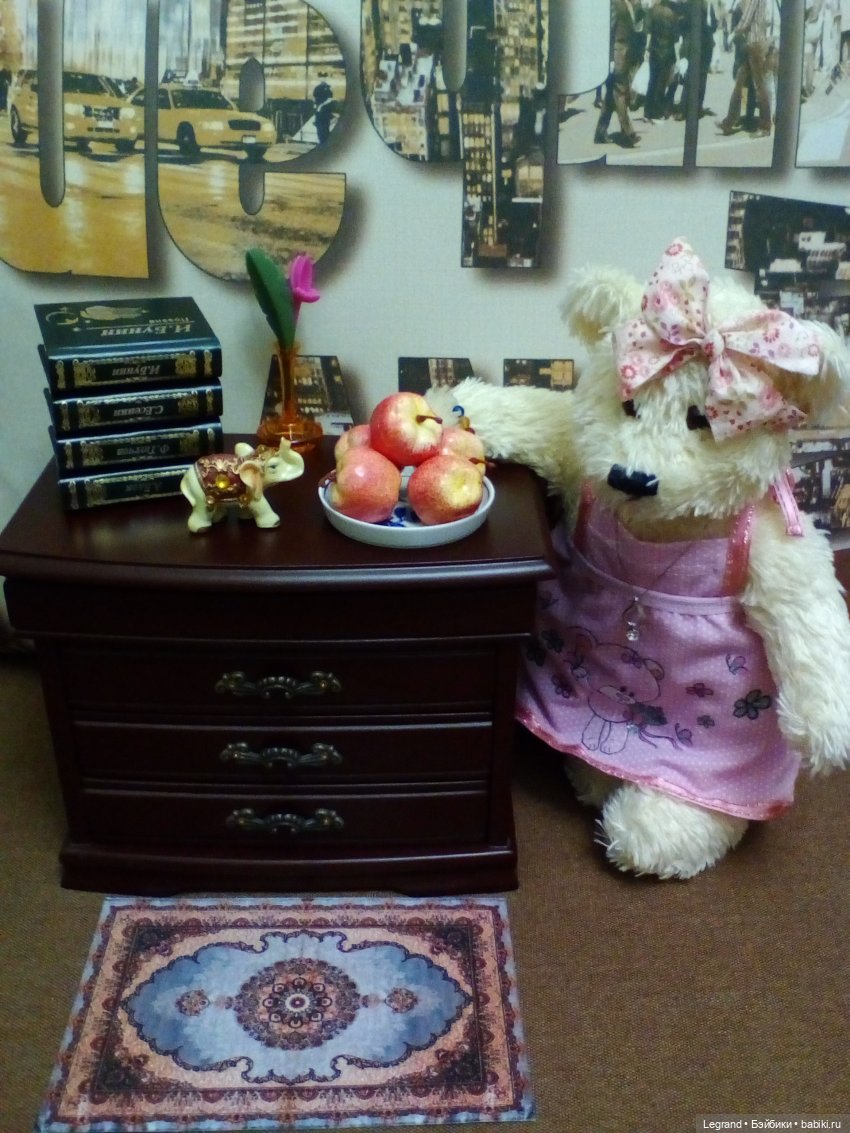 Пембе: фотосессия у комода | Бэйбики Пембе: фотосессия у комода