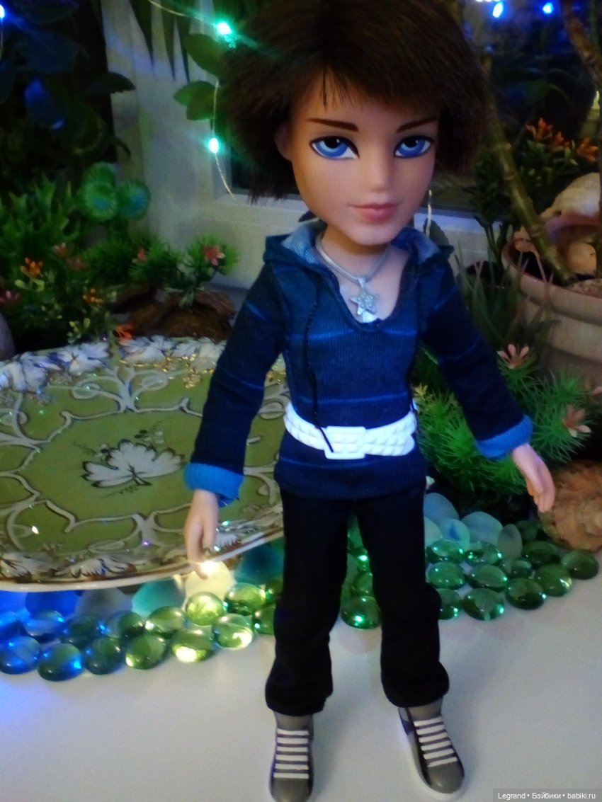 Сад. Купальня. Вечер — Куклы Bratz (Братц) и Moxie Girlz: MGA (фото 7)