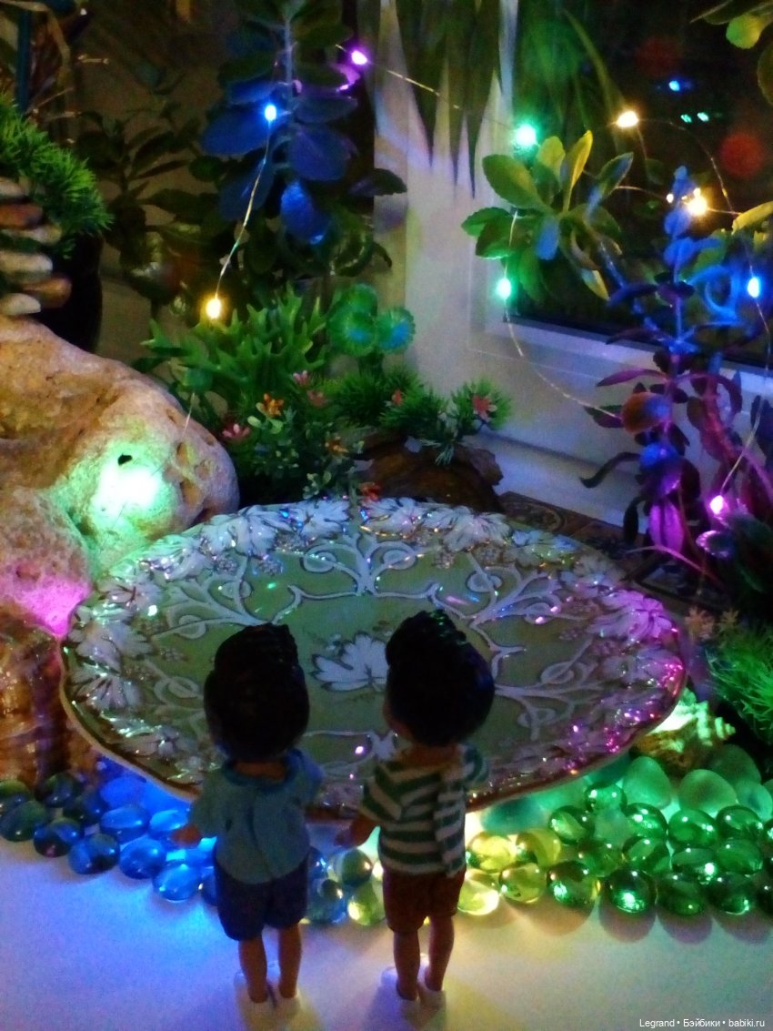 Сад. Купальня. Вечер — Куклы Bratz (Братц) и Moxie Girlz: MGA