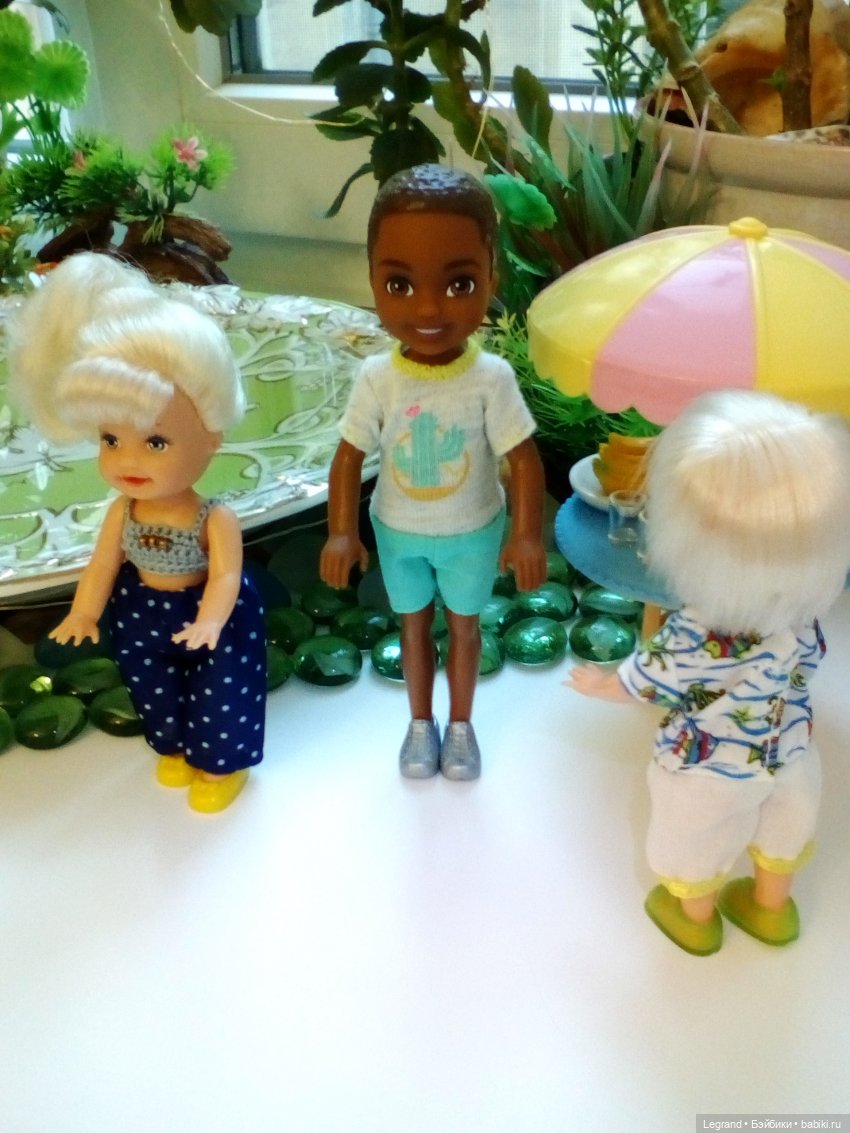 Лурения. Сад. Камилла в купальнике (фото 10)