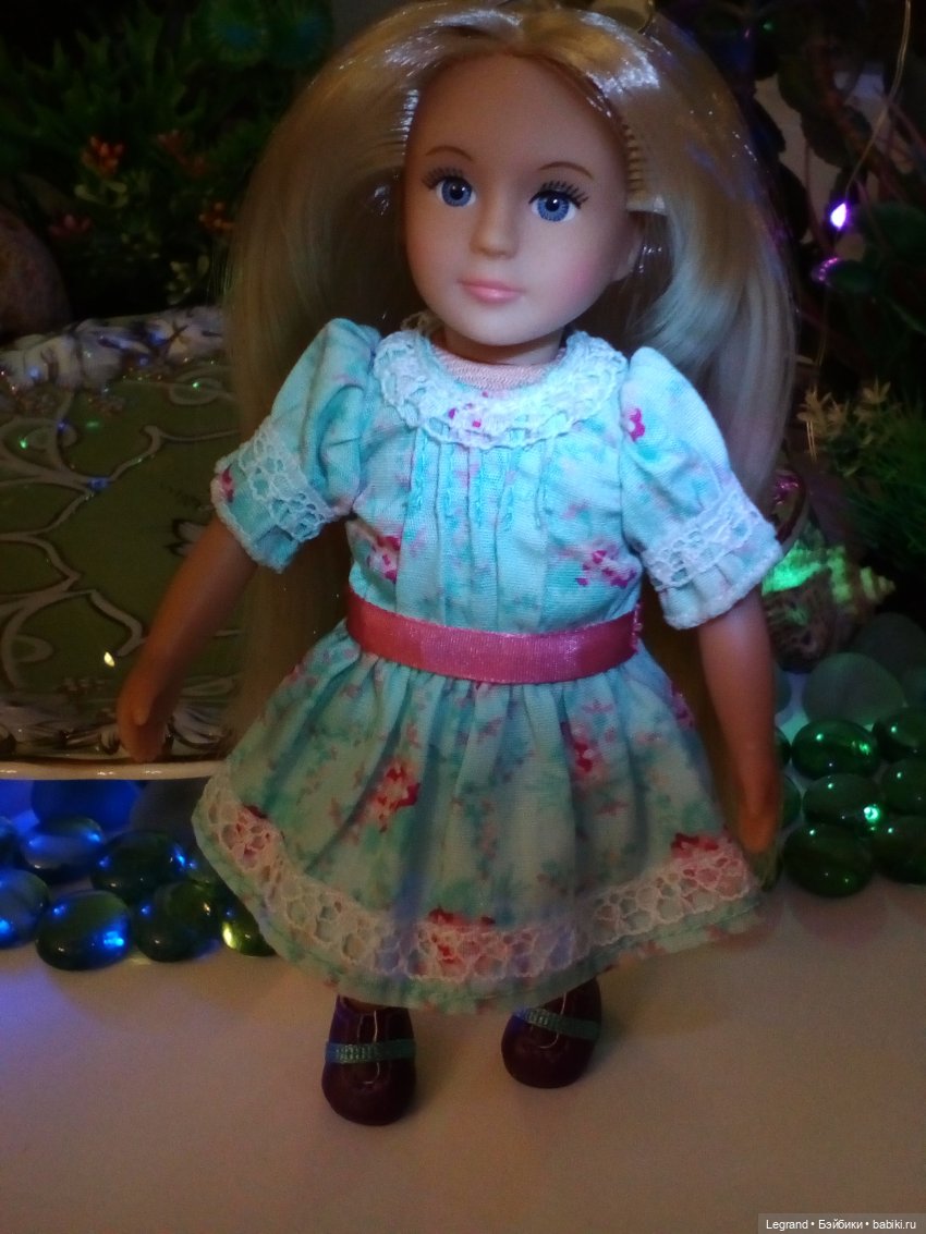 Сад. Купальня. Вечер — Куклы Bratz (Братц) и Moxie Girlz: MGA (фото 5)