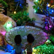 Сад. Купальня. Вечер