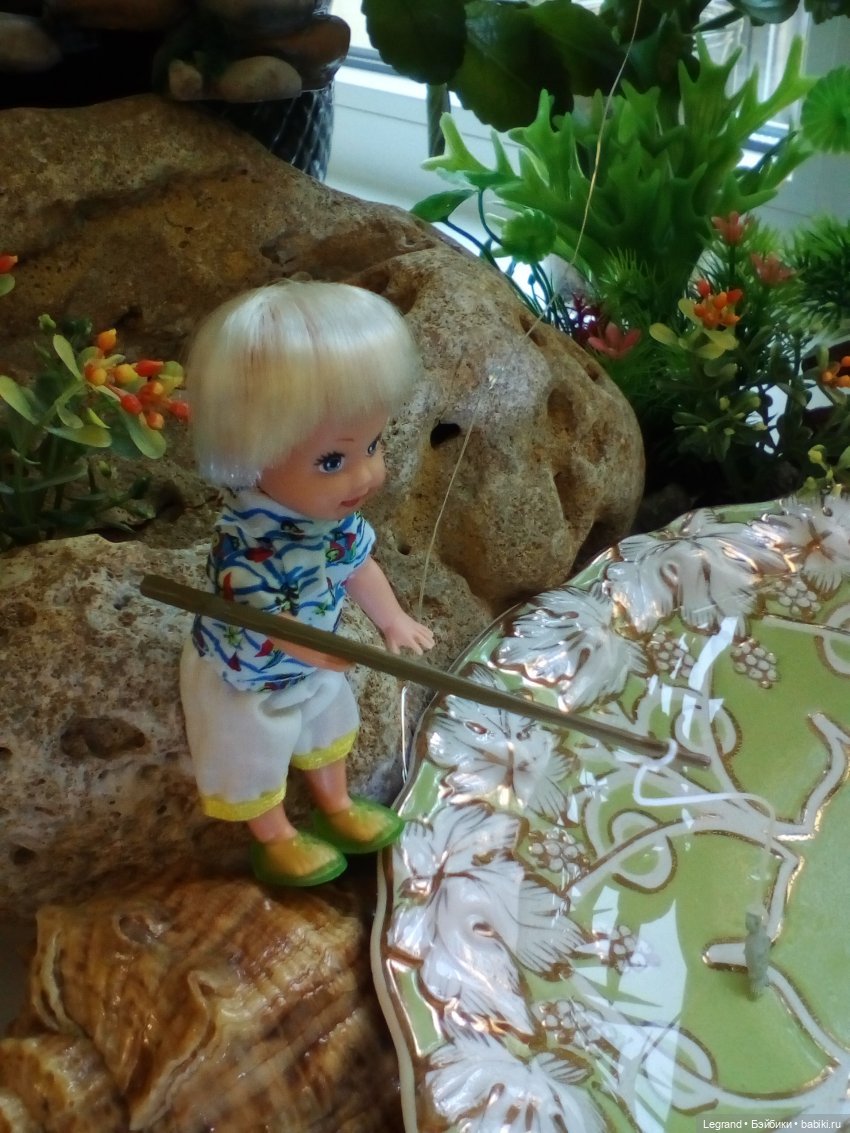 Маленькие луренцы: садовые работы и рыбалка