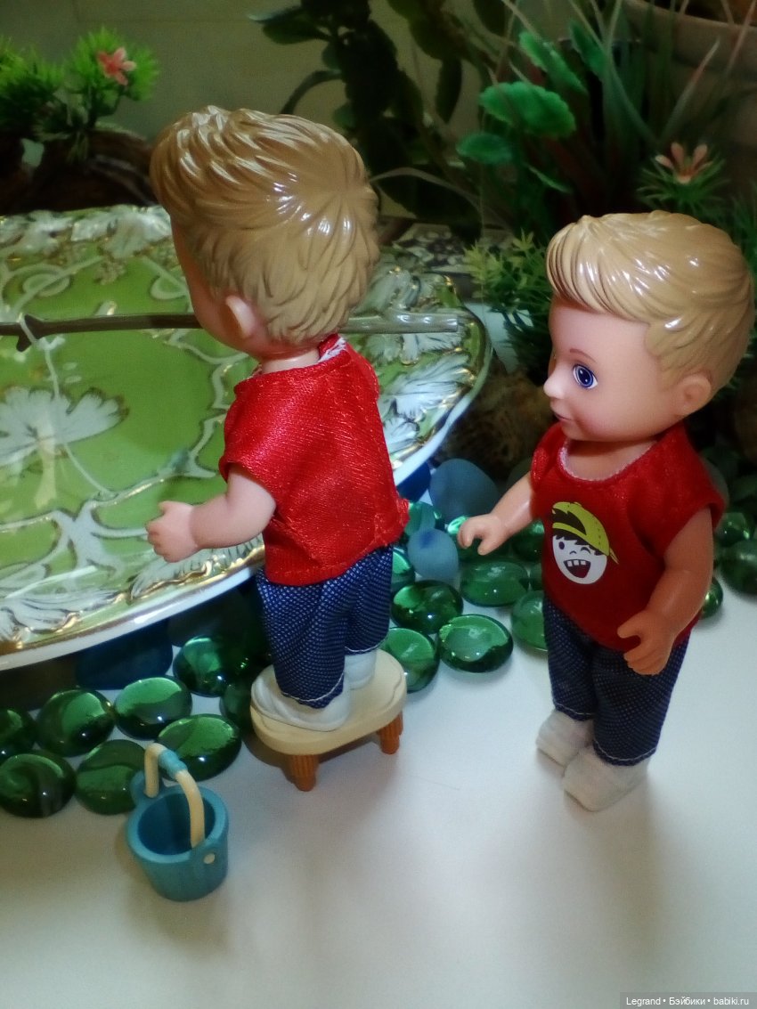 Маленькие луренцы: садовые работы и рыбалка