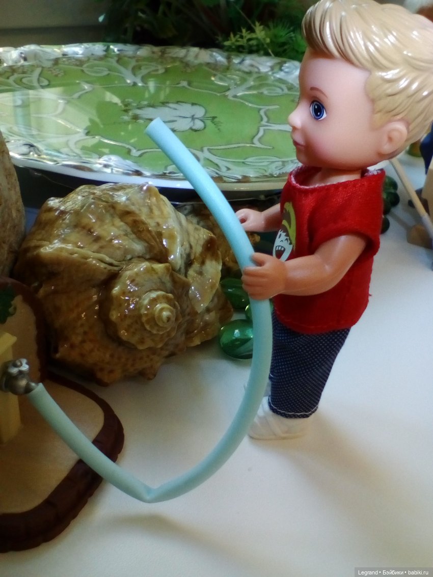 Маленькие луренцы: садовые работы и рыбалка