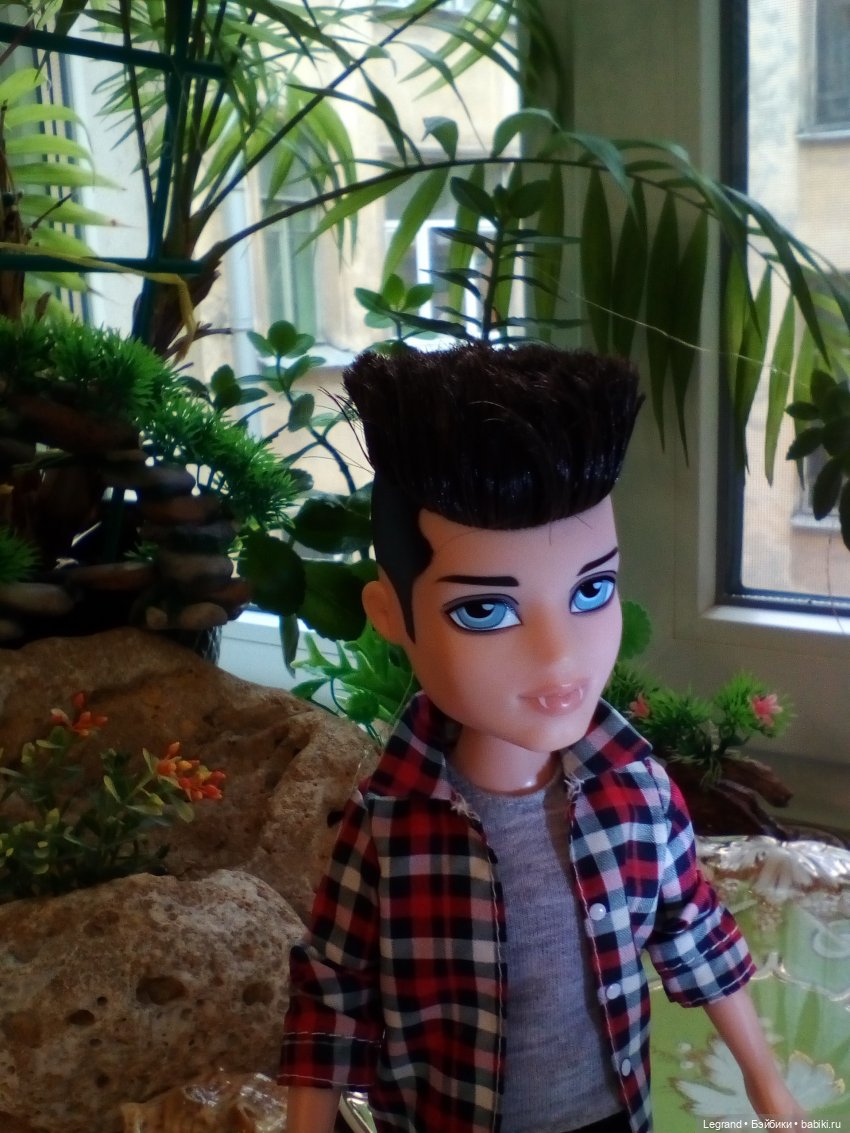 Лурения. Сад. Одилон, Лестат и Мэгги