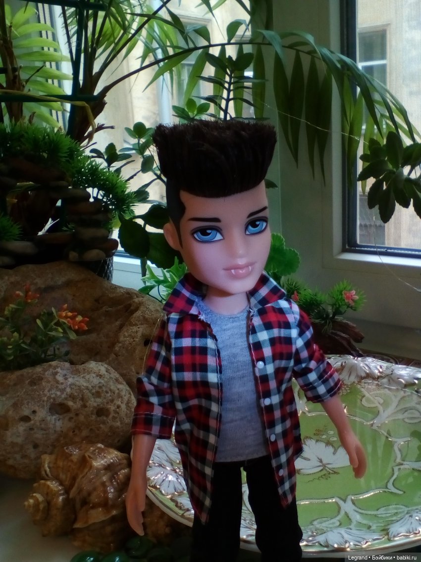 Лурения. Сад. Одилон, Лестат и Мэгги