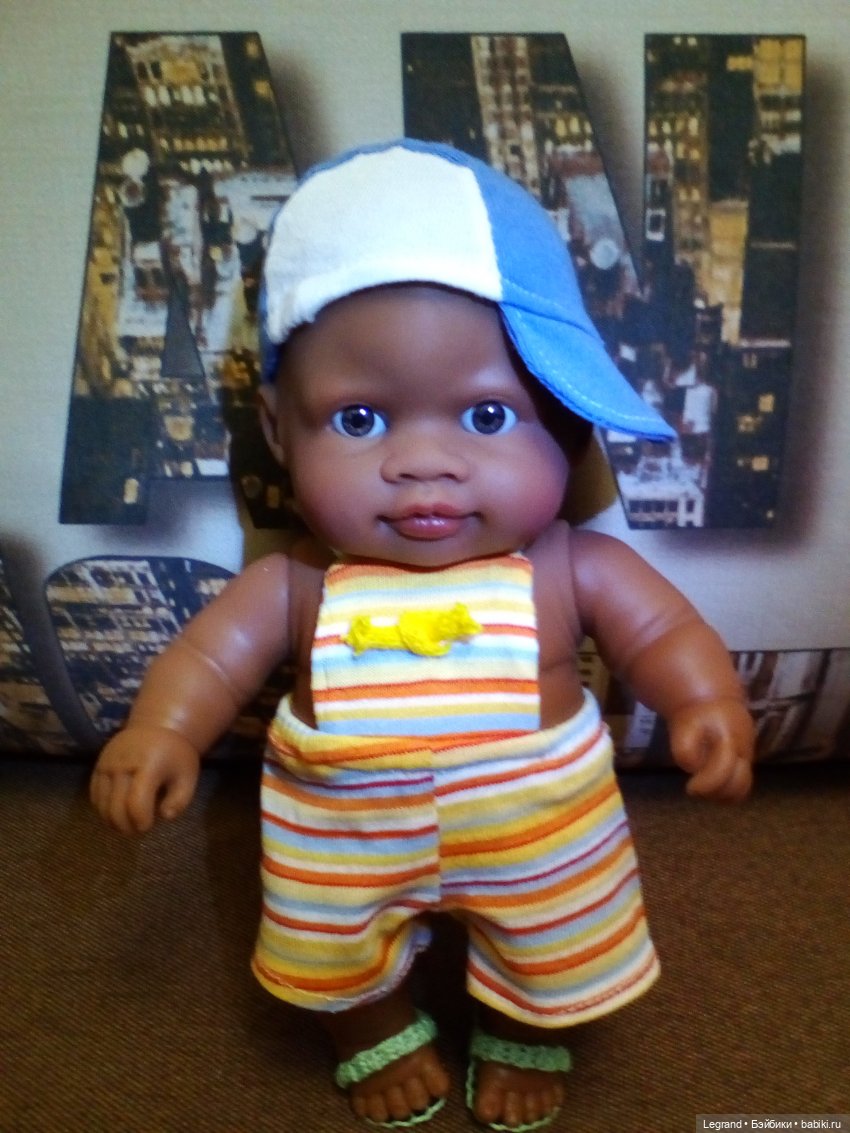 Сад. Утренняя прогулка с Милошем и купание Мориса (Paola Reina)