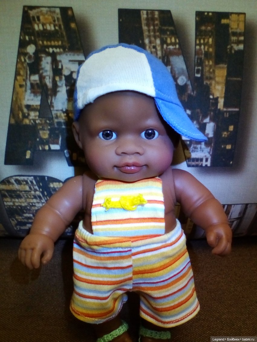 Сад. Утренняя прогулка с Милошем и купание Мориса (Paola Reina)