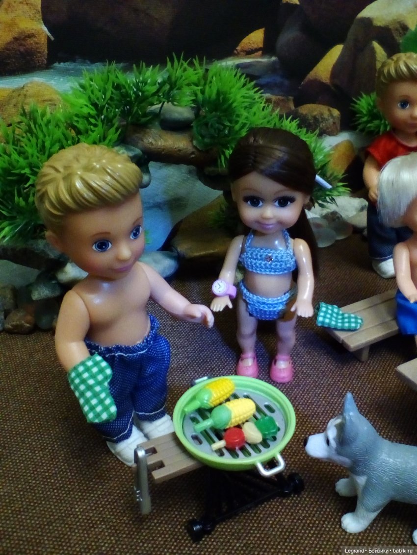 Маленькие луренцы: пикник на побережье