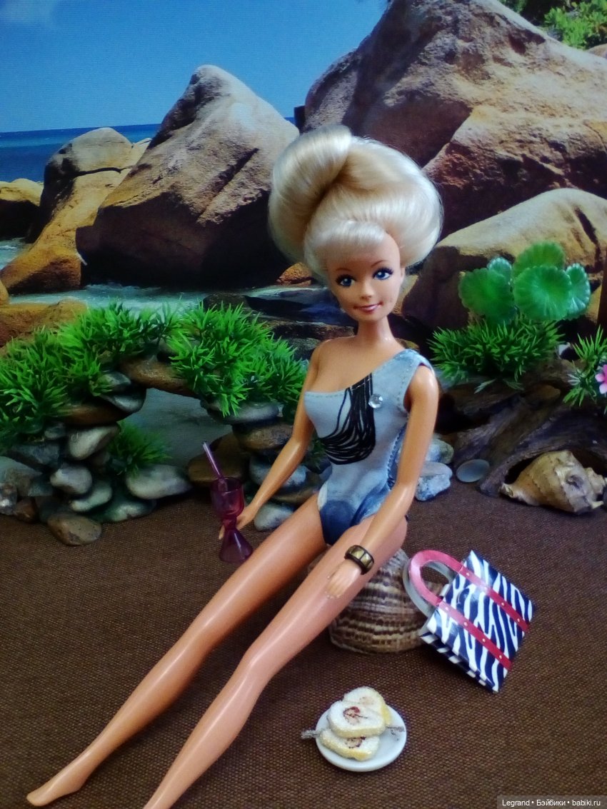 Лурения. Пляж. Анни-Фрид и дети (фото 4)