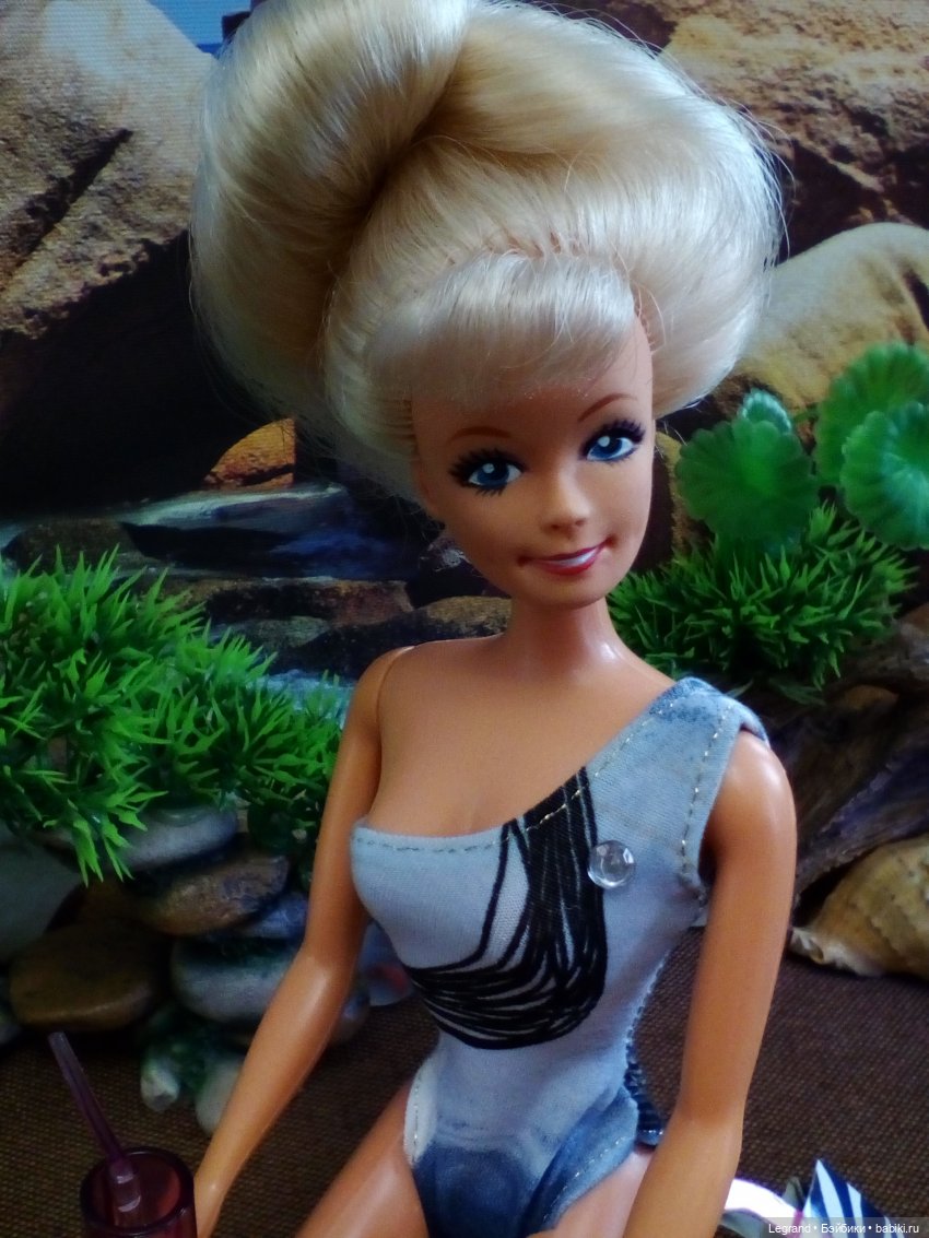 Лурения. Пляж. Анни-Фрид и дети (фото 2)