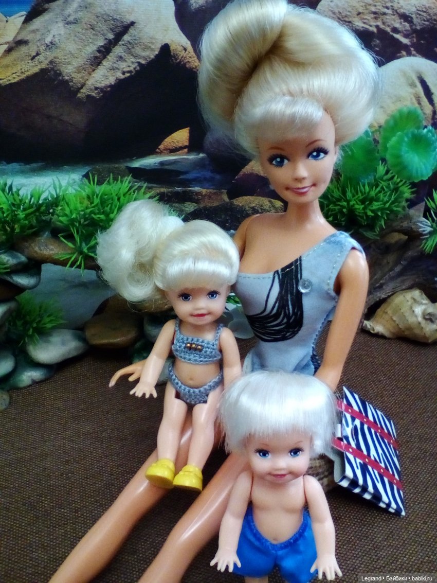 Лурения. Пляж. Анни-Фрид и дети