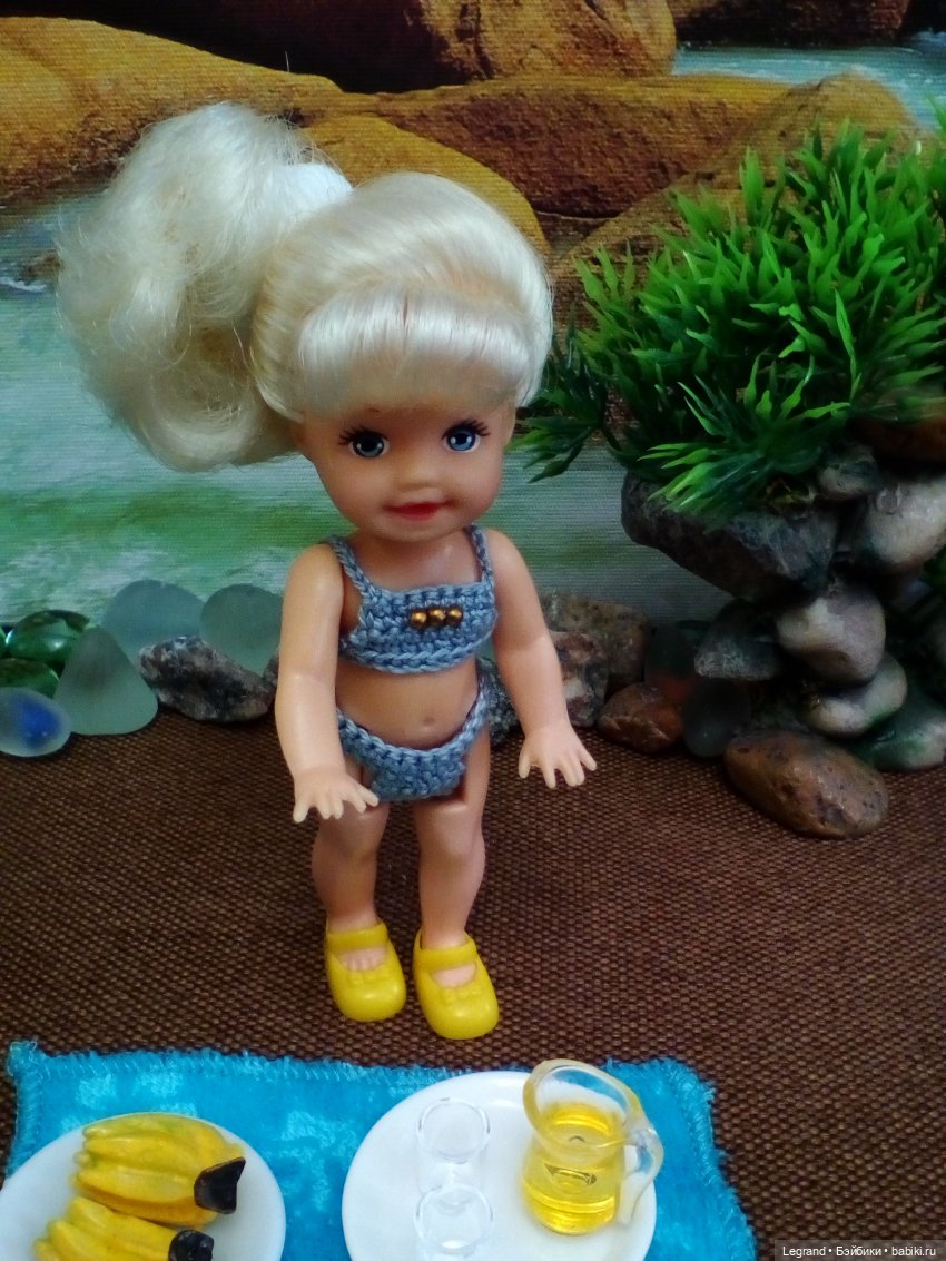 Лурения. Пляж. Анни-Фрид и дети (фото 6)