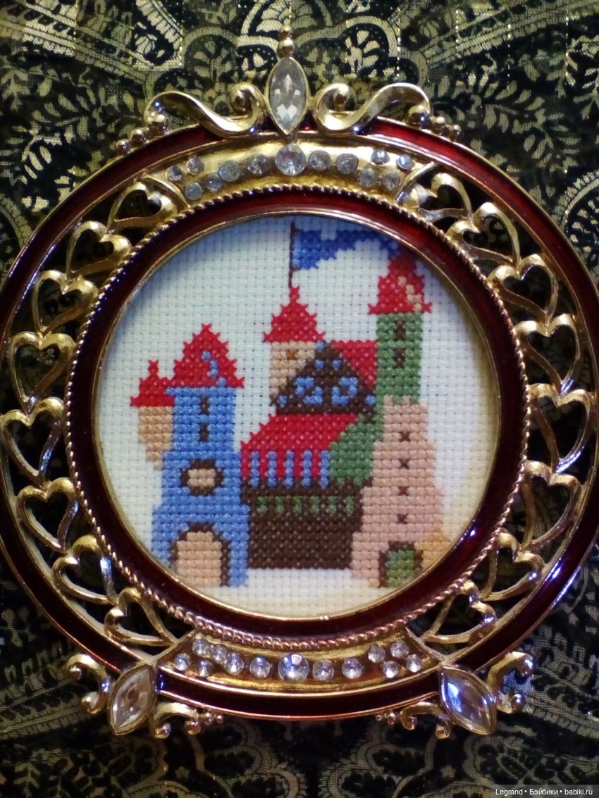 Герб Лурении — Куклы Bratz (Братц) и Moxie Girlz: MGA