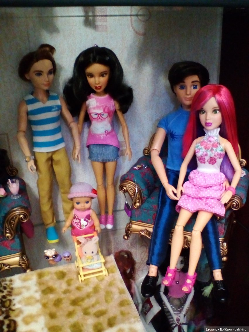 Наши будни: фото с куклополок