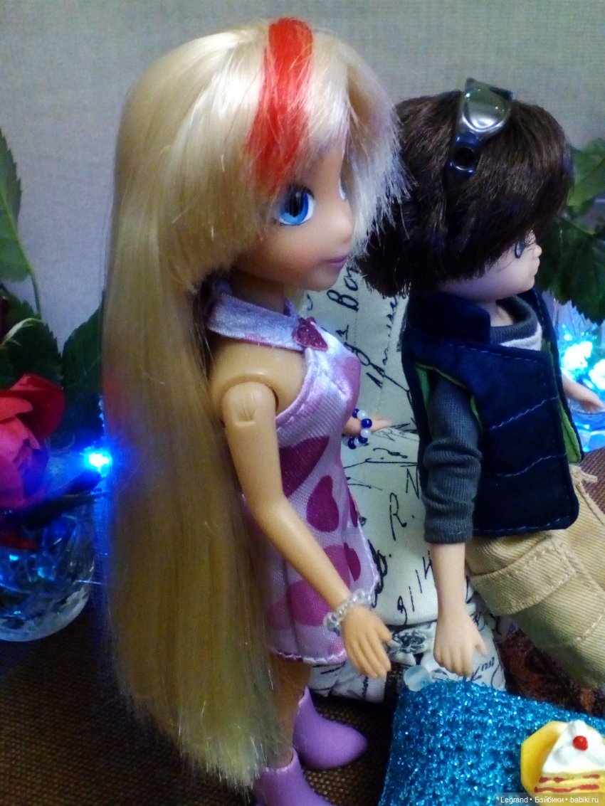 Они сами пишут свои истории: вечеринка для Элли. Часть вторая