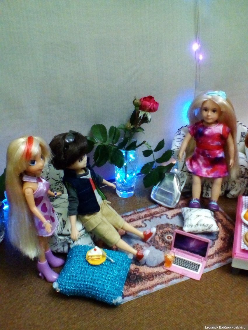 Они сами пишут свои истории: вечеринка для Элли. Часть вторая