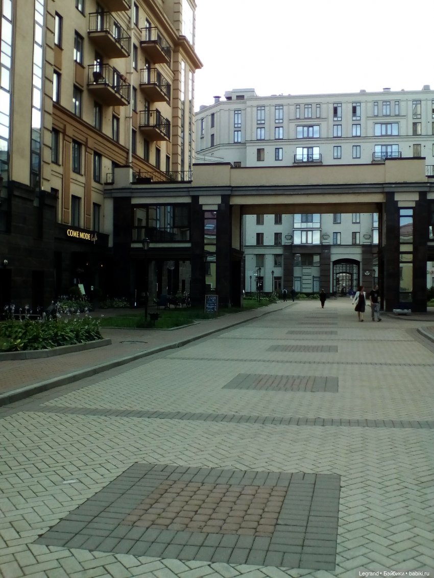 Петербург. Цветочки в Парадном