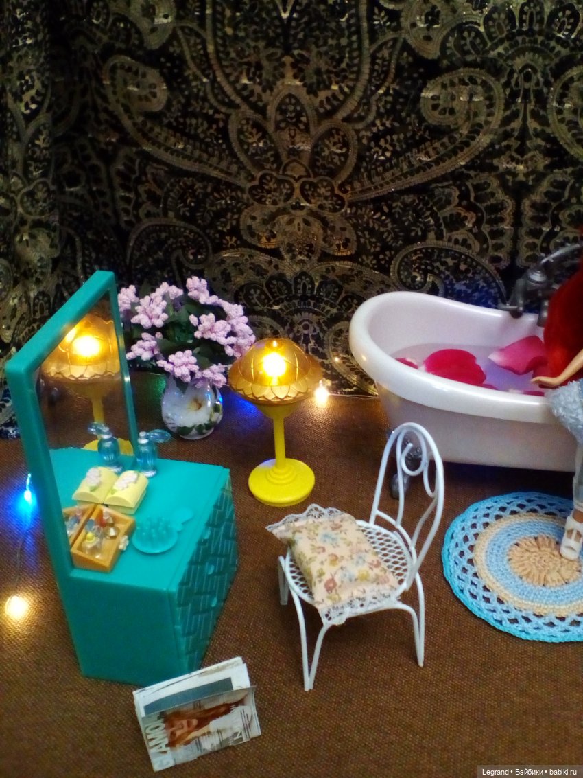 Они сами пишут свои истории: ванна с лепестками роз для Диор