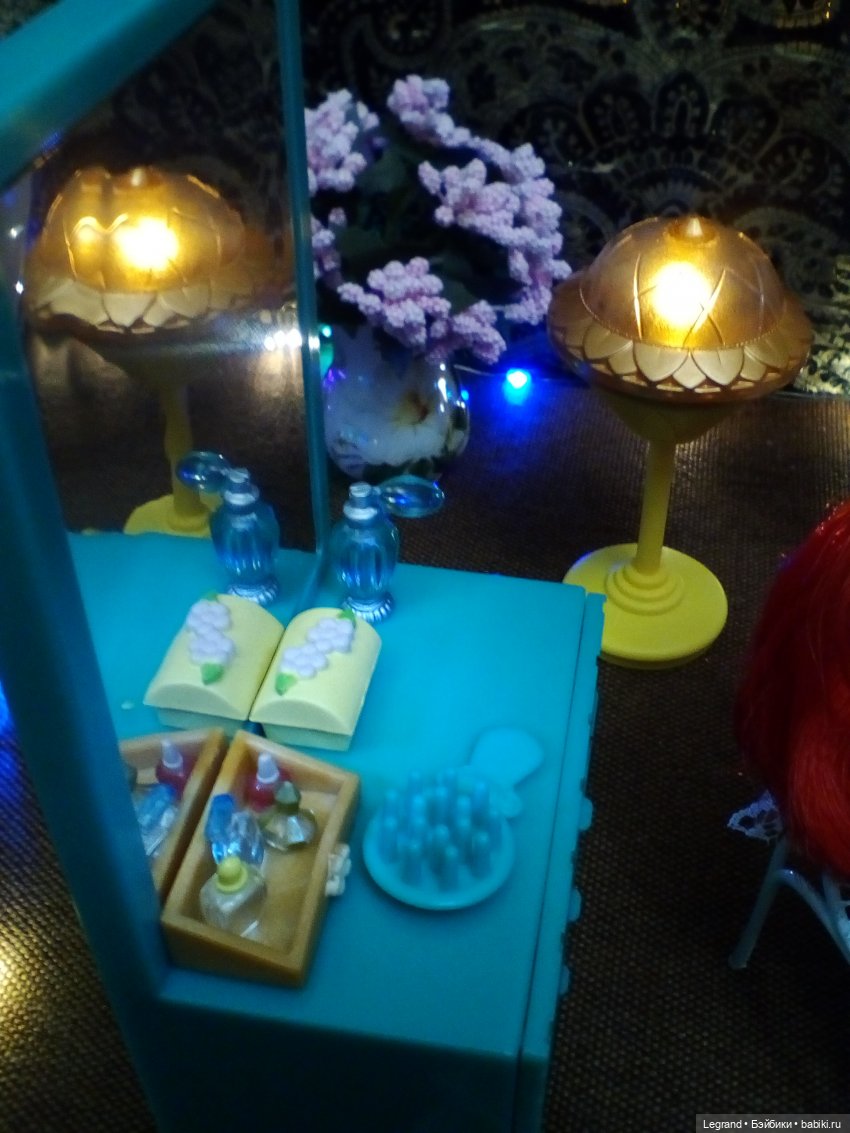 Они сами пишут свои истории: ванна с лепестками роз для Диор