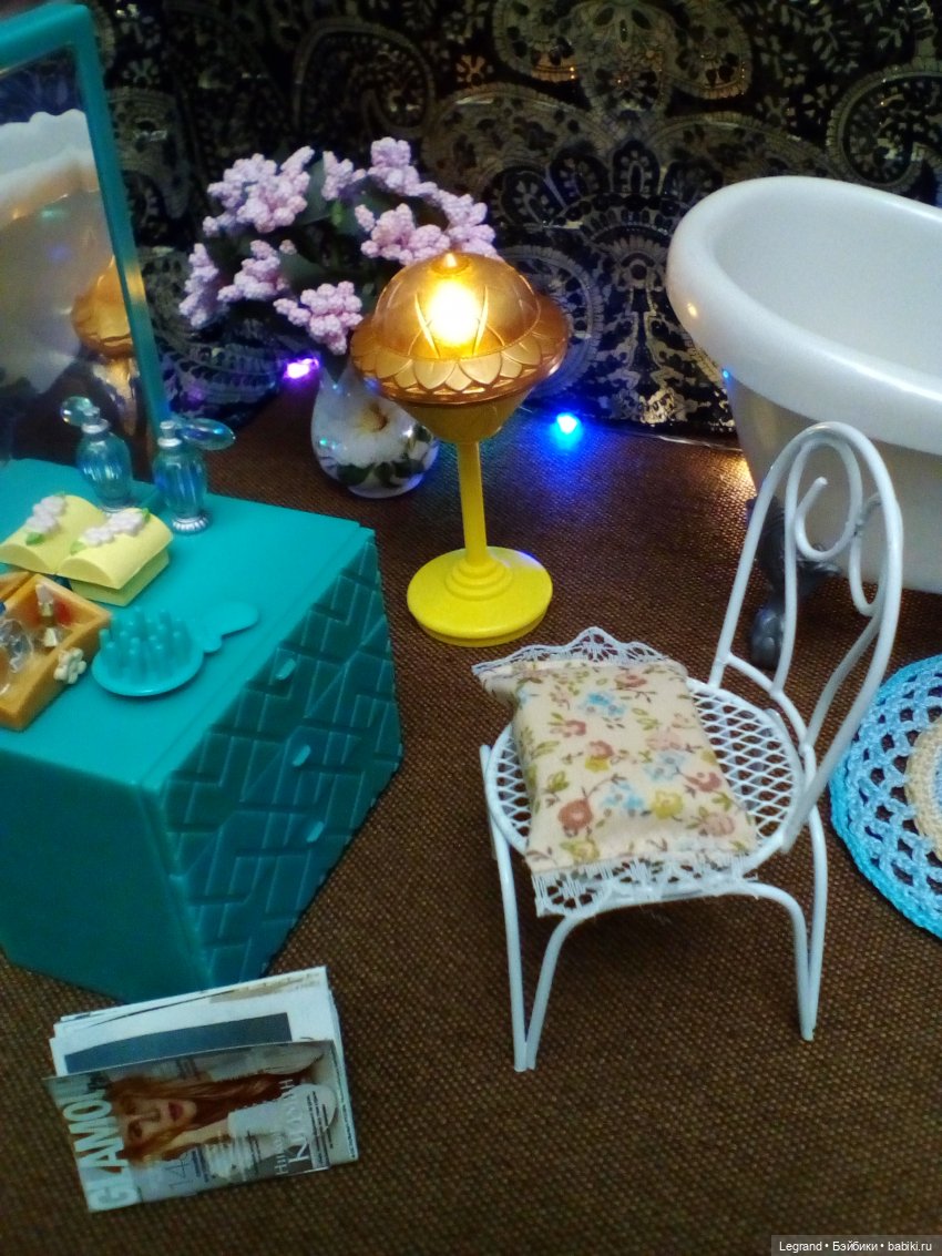 Они сами пишут свои истории: ванна с лепестками роз для Диор