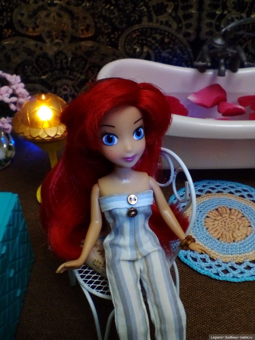 Они сами пишут свои истории: ванна с лепестками роз для Диор