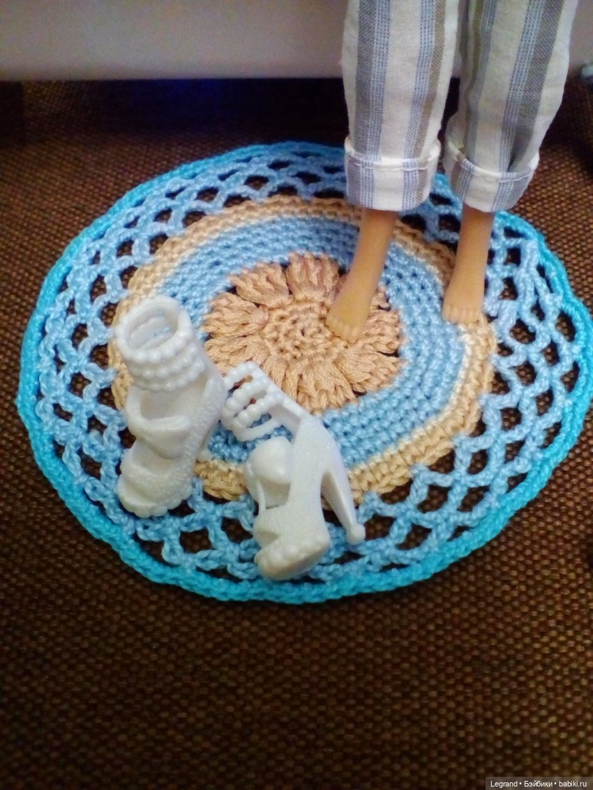 Они сами пишут свои истории: ванна с лепестками роз для Диор