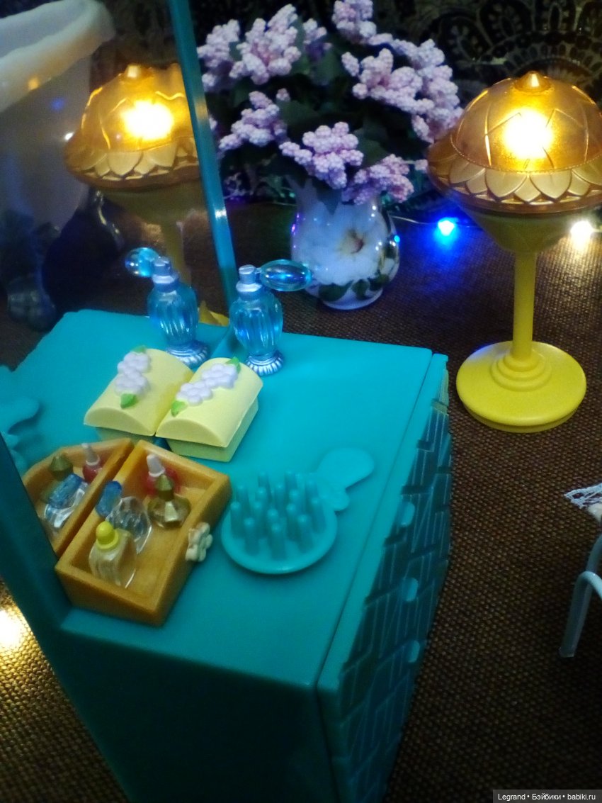 Они сами пишут свои истории: ванна с лепестками роз для Диор (фото 5)