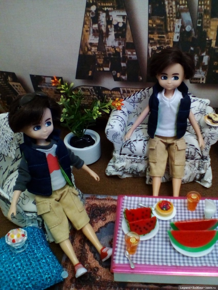 Они сами пишут свои истории: 3 августа - Всемирный день арбуза | Бэйбики Они сами пишут свои истории: 3 августа - Всемирный день арбуза